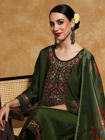 Varanga Women Floral Motif Thread Embroidered Yoke Kurta with Trouser & Dupatta